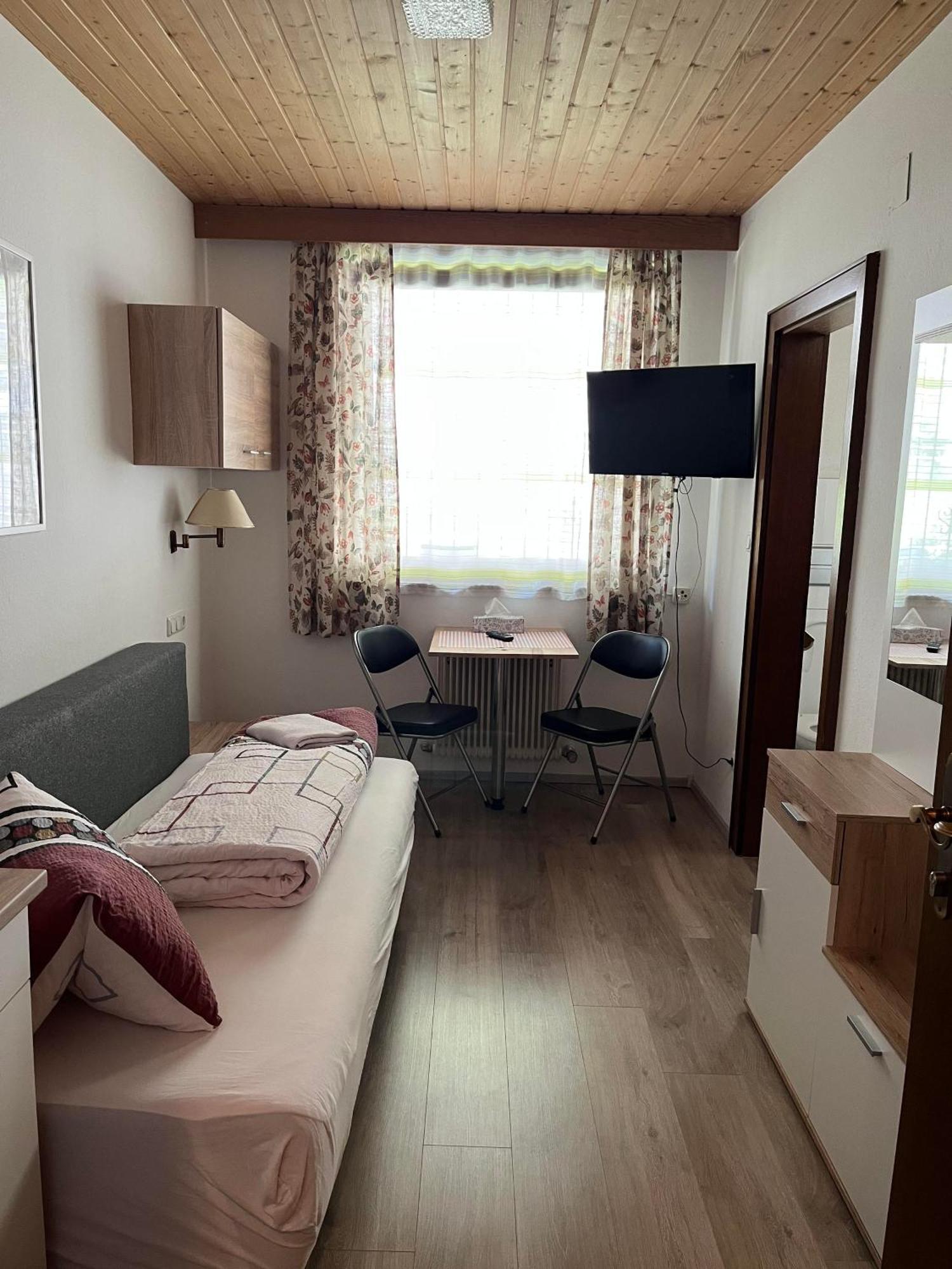 Pension Steiner, 6143 Matrei Am Brenner!!Check-In Between 15 - 21 O'Clock!! No Breakfast Muhlbachl Exteriér fotografie